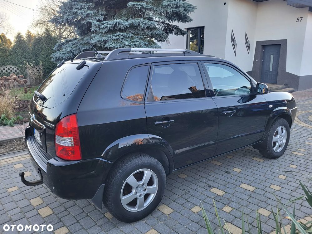 Hyundai Tucson 2.0 Comfort 2WD - 19