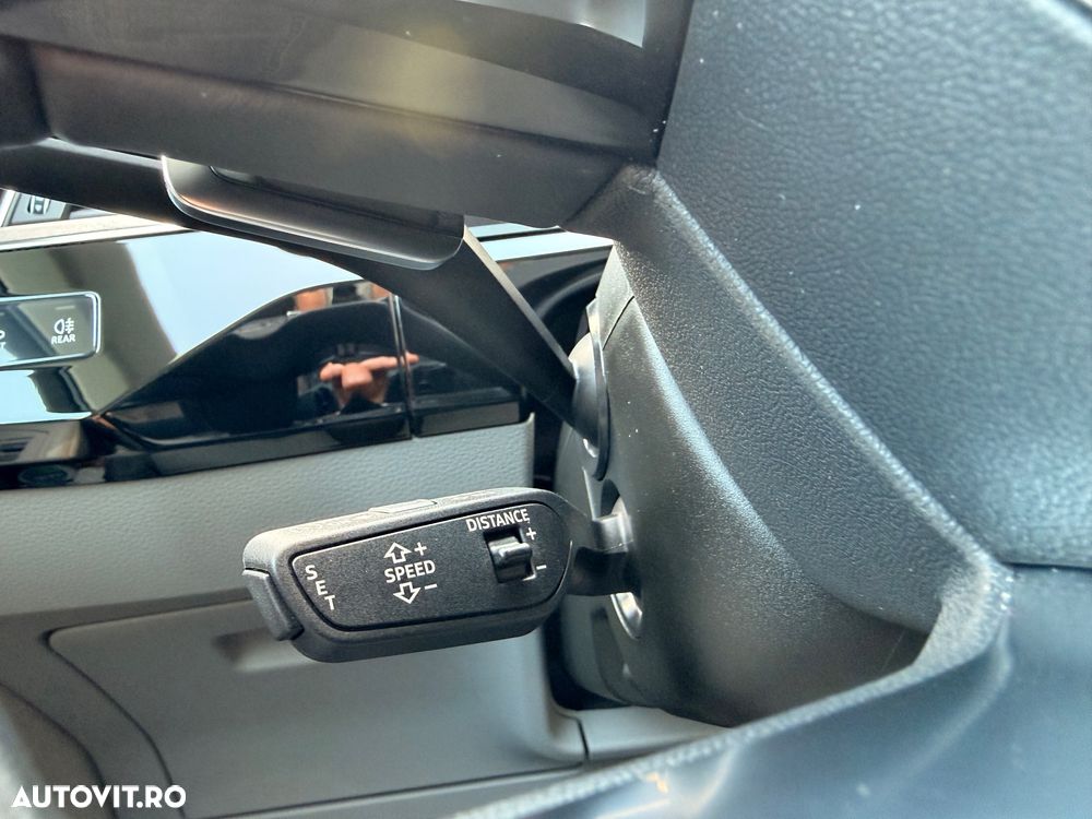 Audi Q8 55 quattro Advanced - 25