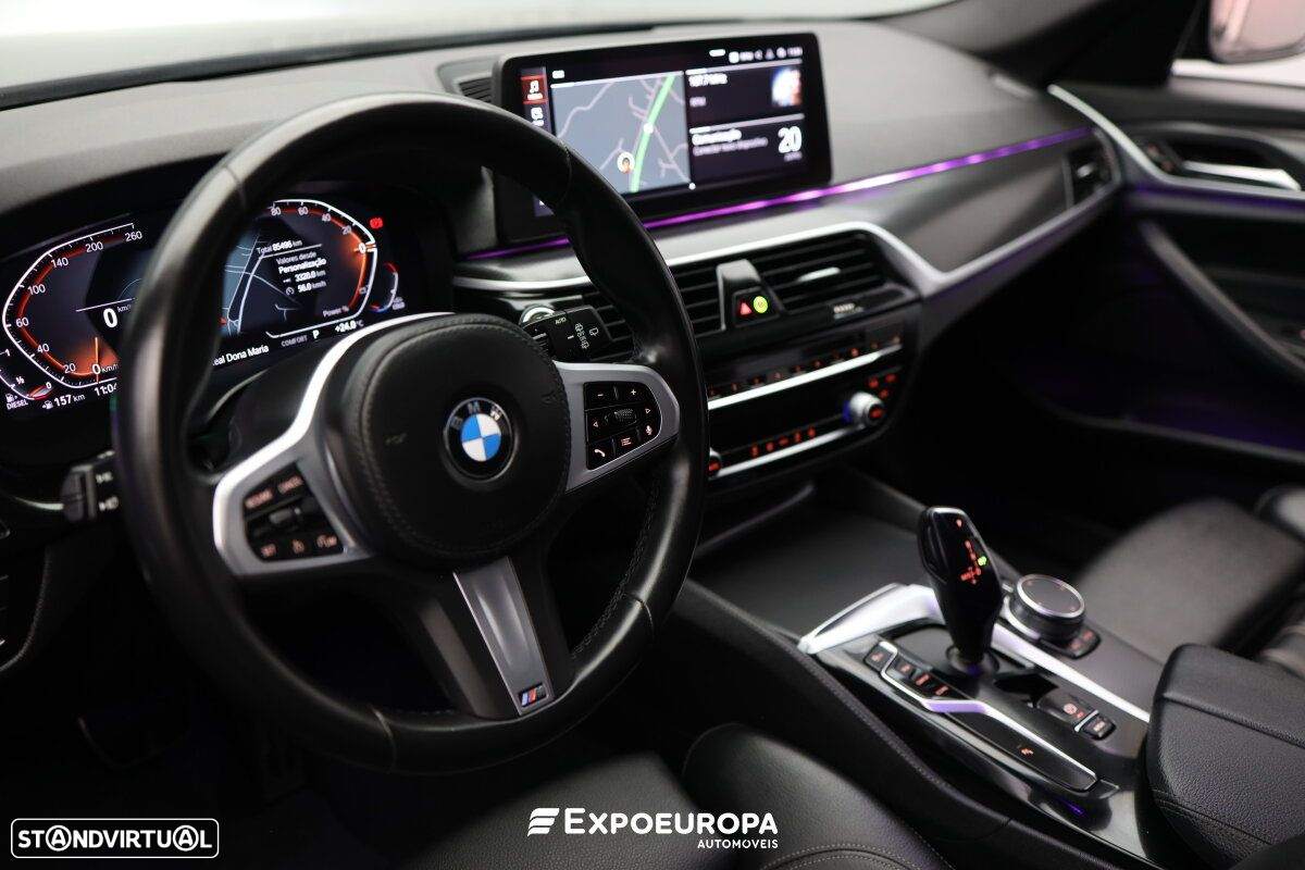 BMW 520 d Pack Desportivo M Auto - 9