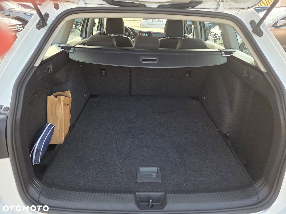 Volkswagen Golf 1.0 TSI Life - 10