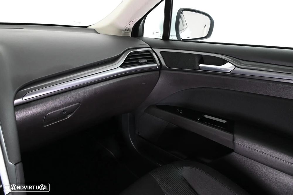 Ford Mondeo 2.0 TDCi Titanium - 30