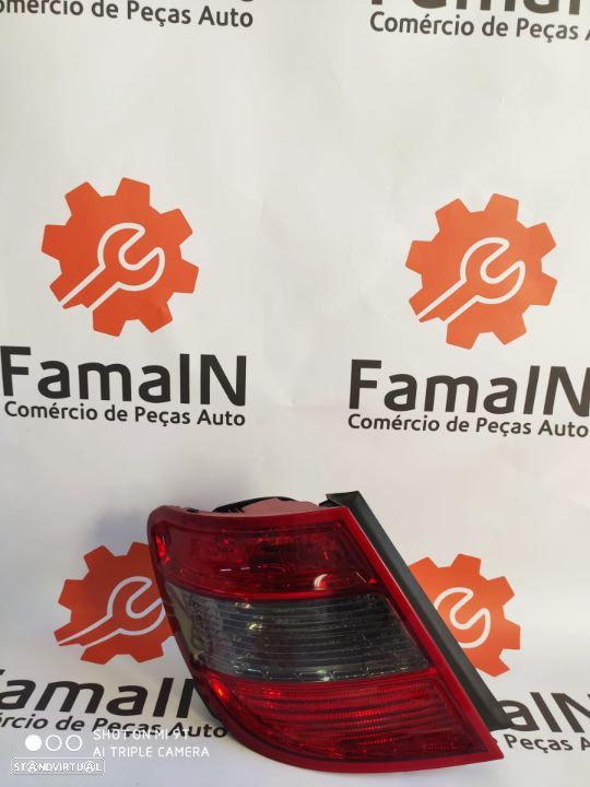 Farolins Mercedes-Benz (W204) - 2