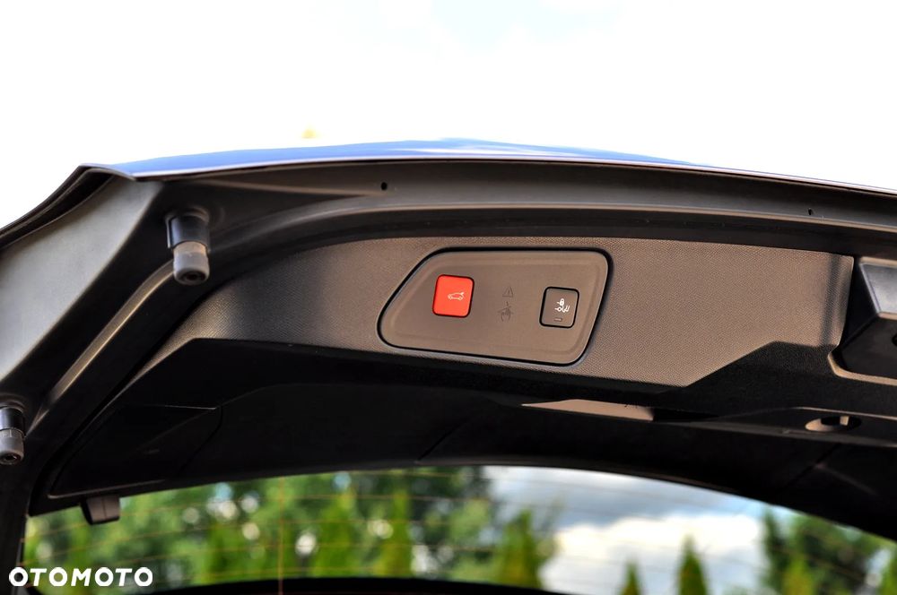 Peugeot 3008 BlueHDi 180 Stop & Start EAT8 Allure - 19