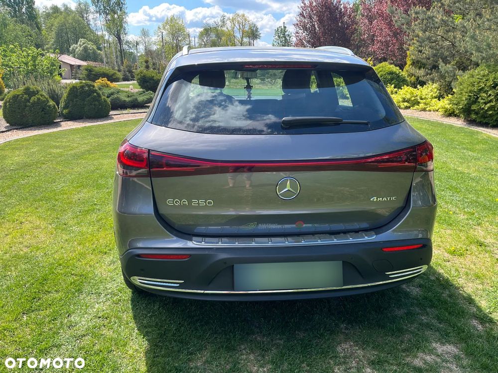Mercedes-Benz EQA - 3