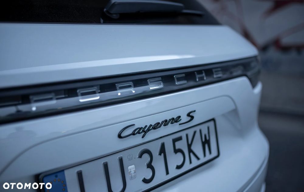 Porsche Cayenne S - 15