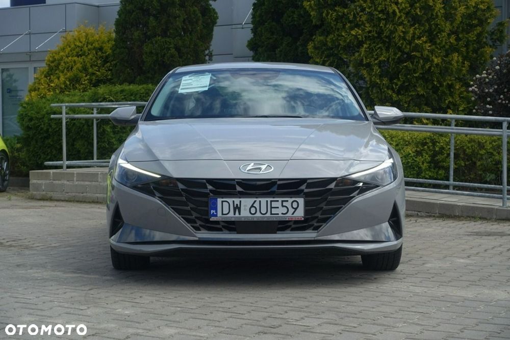 Hyundai Elantra 1.6 Smart CVT - 3