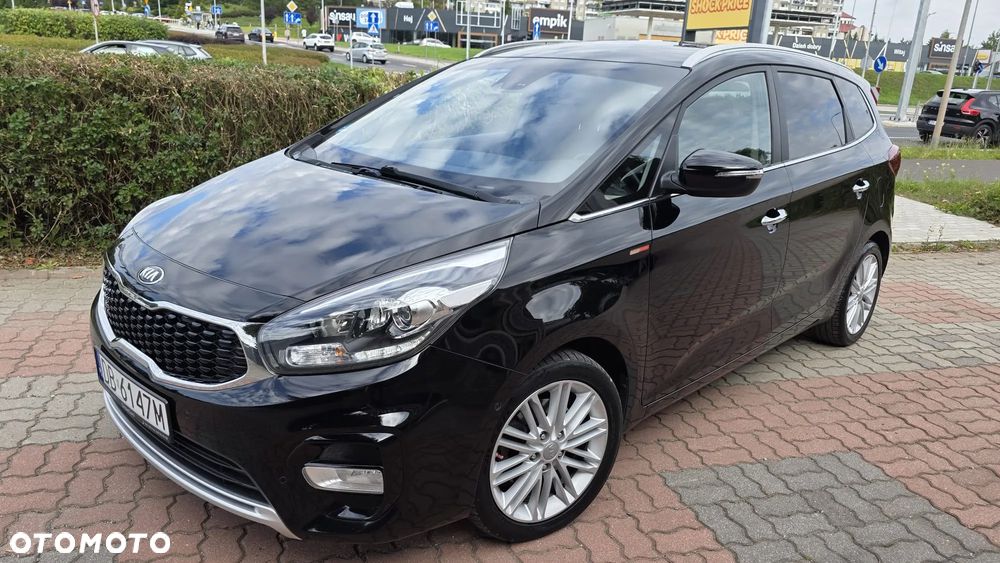 Kia Carens 1.7 CRDi Business Line 7os - 28
