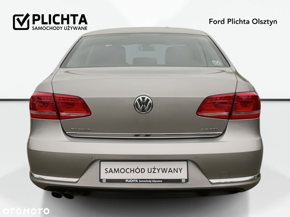 Volkswagen Passat - 6