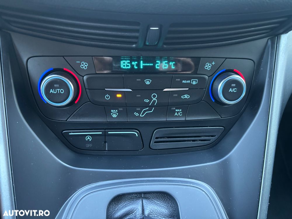 Ford Kuga 1.5 TDCi 2WD Powershift Titanium - 15