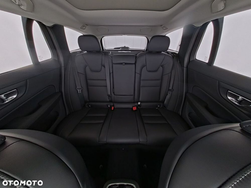 Volvo V60 B4 B DKG Ultra Dark - 7