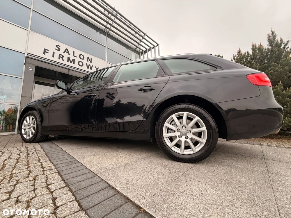 Audi A4 Avant 2.0 TDI DPF clean diesel multitronic S line Sportpaket - 13