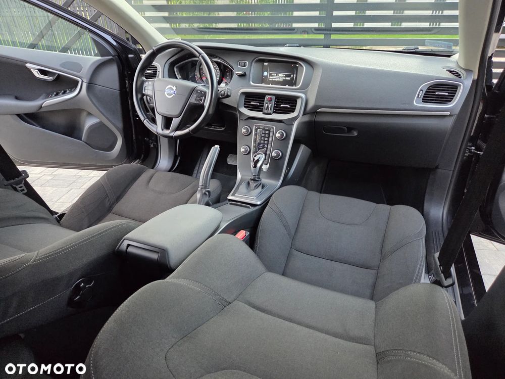 Volvo V40 D2 Powershift Kinetic - 33