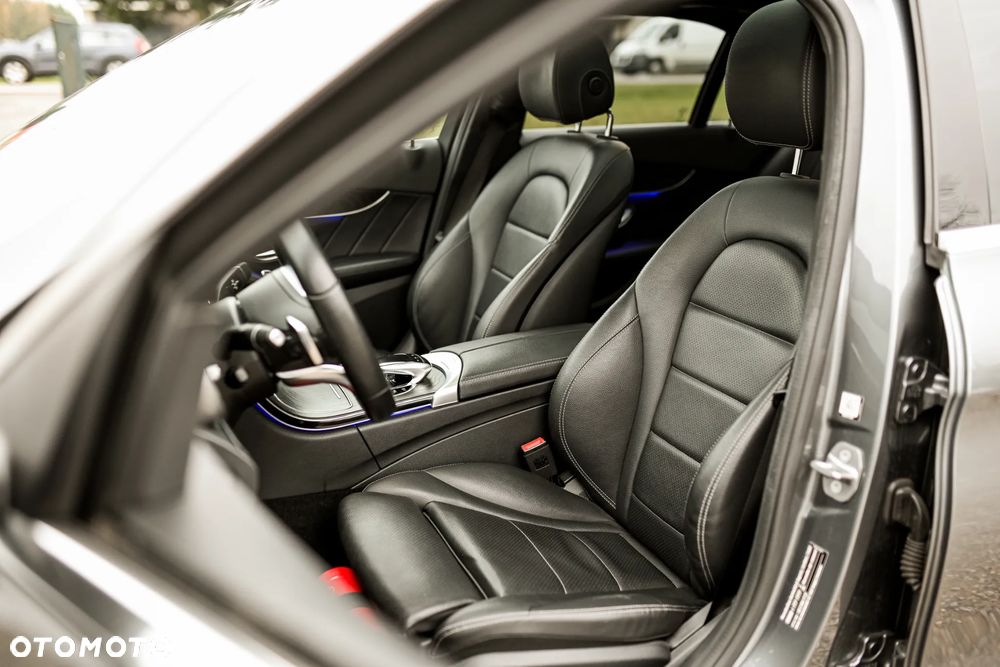 Mercedes-Benz Klasa C 200 d 9G-TRONIC AMG Line - 26