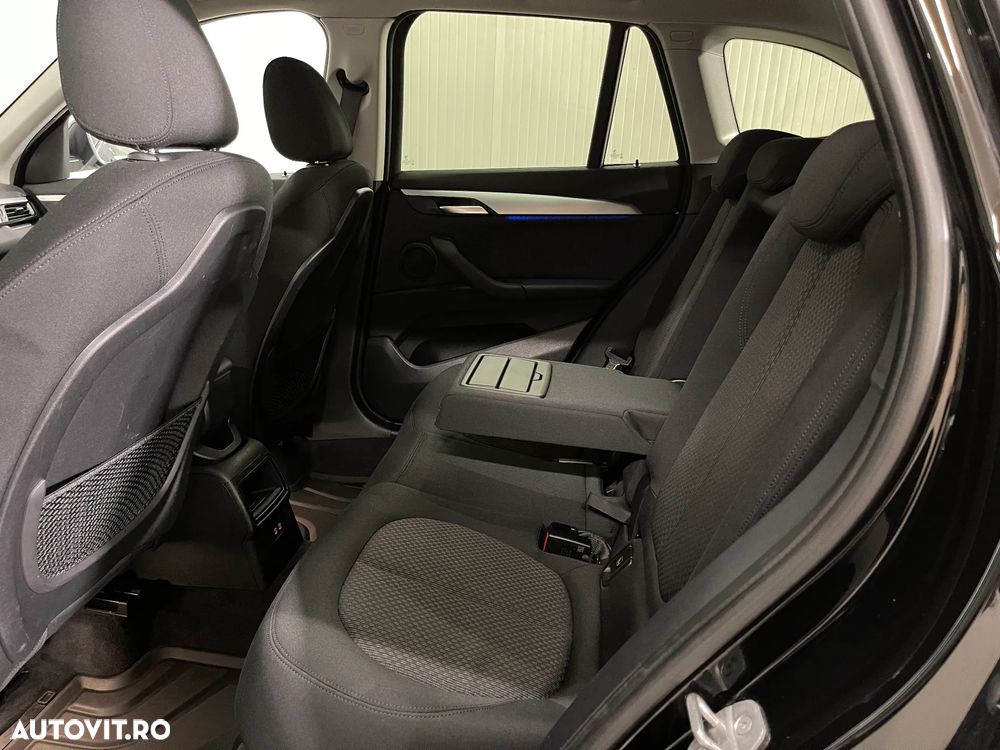 BMW X1 sDrive18d AT - 13