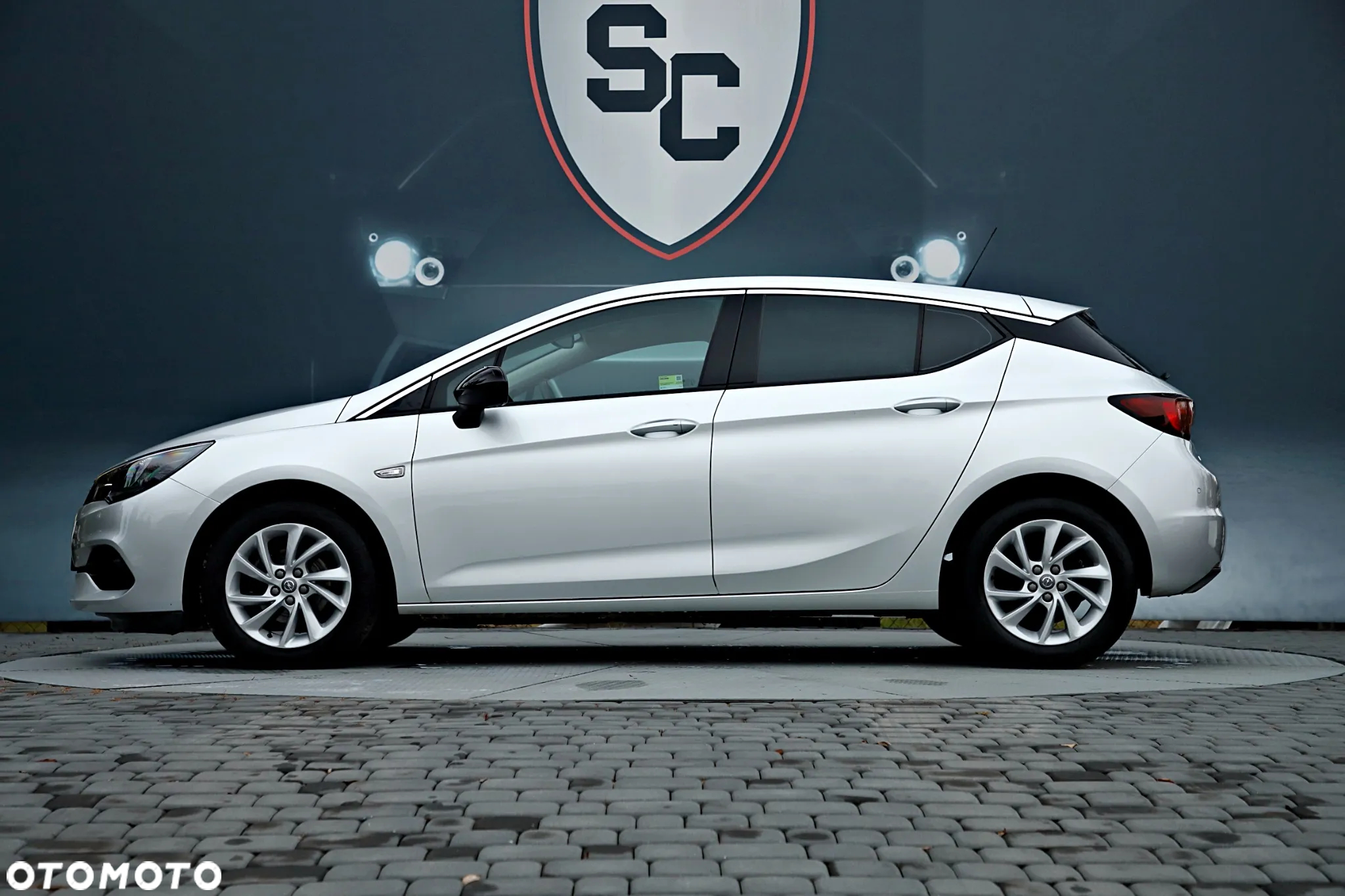 Opel Astra V 1.2 T Elegance S&S - 6