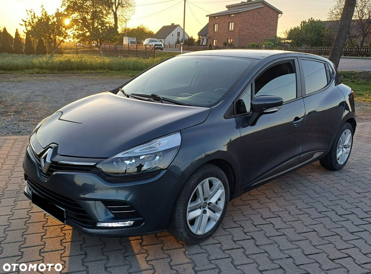 Renault Clio - 2