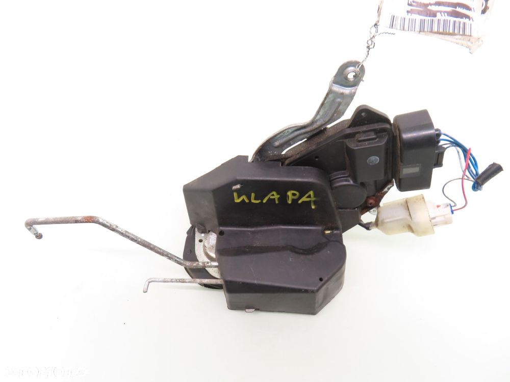 ZAMEK KLAPY TOYOTA RAV 4 II - 1