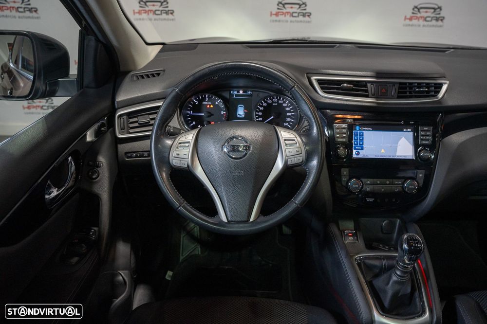 Nissan Qashqai 1.5 dCi N-Connecta - 27