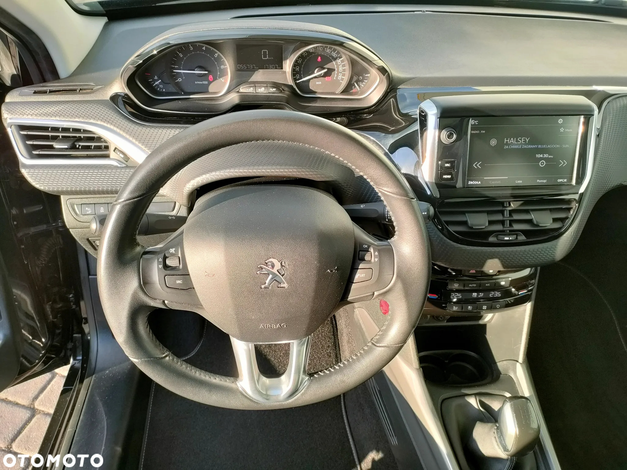 Peugeot 2008 1.2 Pure Tech Style - 14