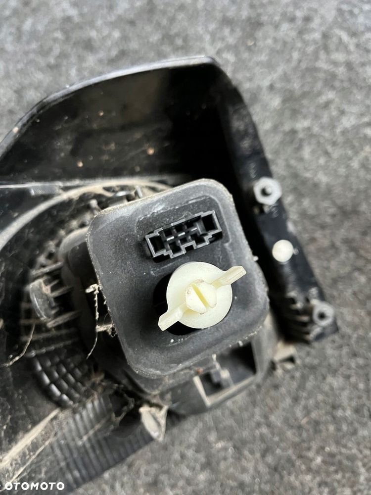 vw golf VI HB lampa prawy tył prawa tylna - 11