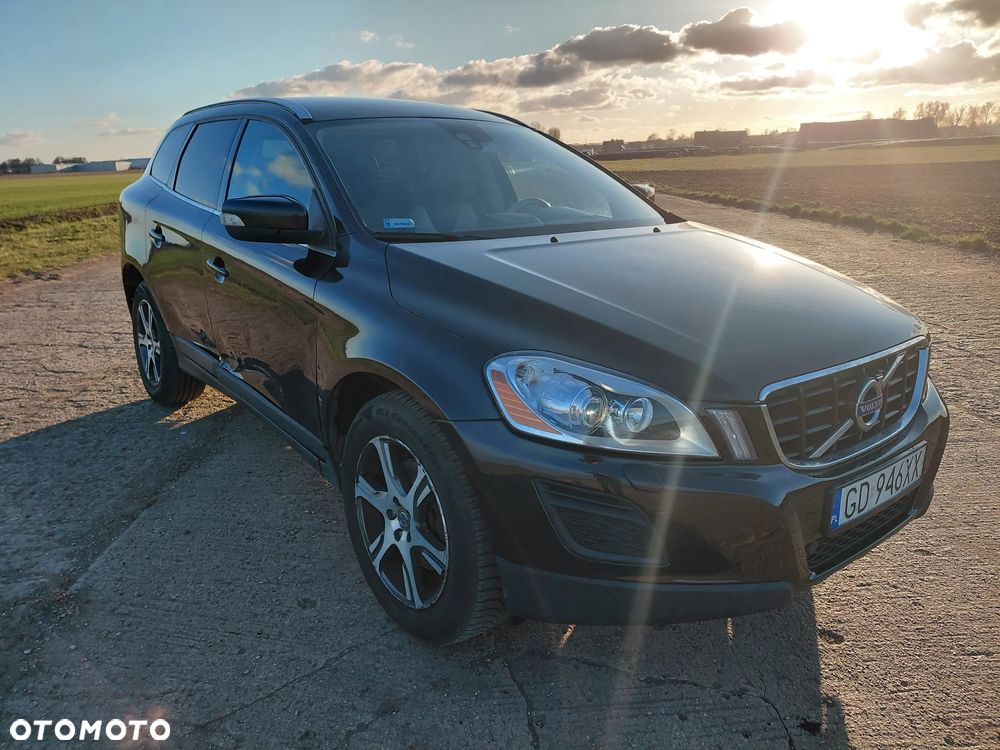 Volvo XC 60 D5 AWD - 6