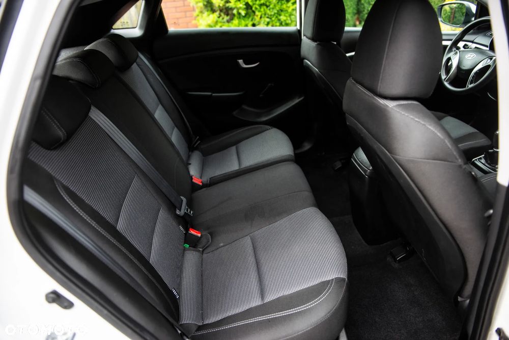 Hyundai i30 1.4 Trend - 35