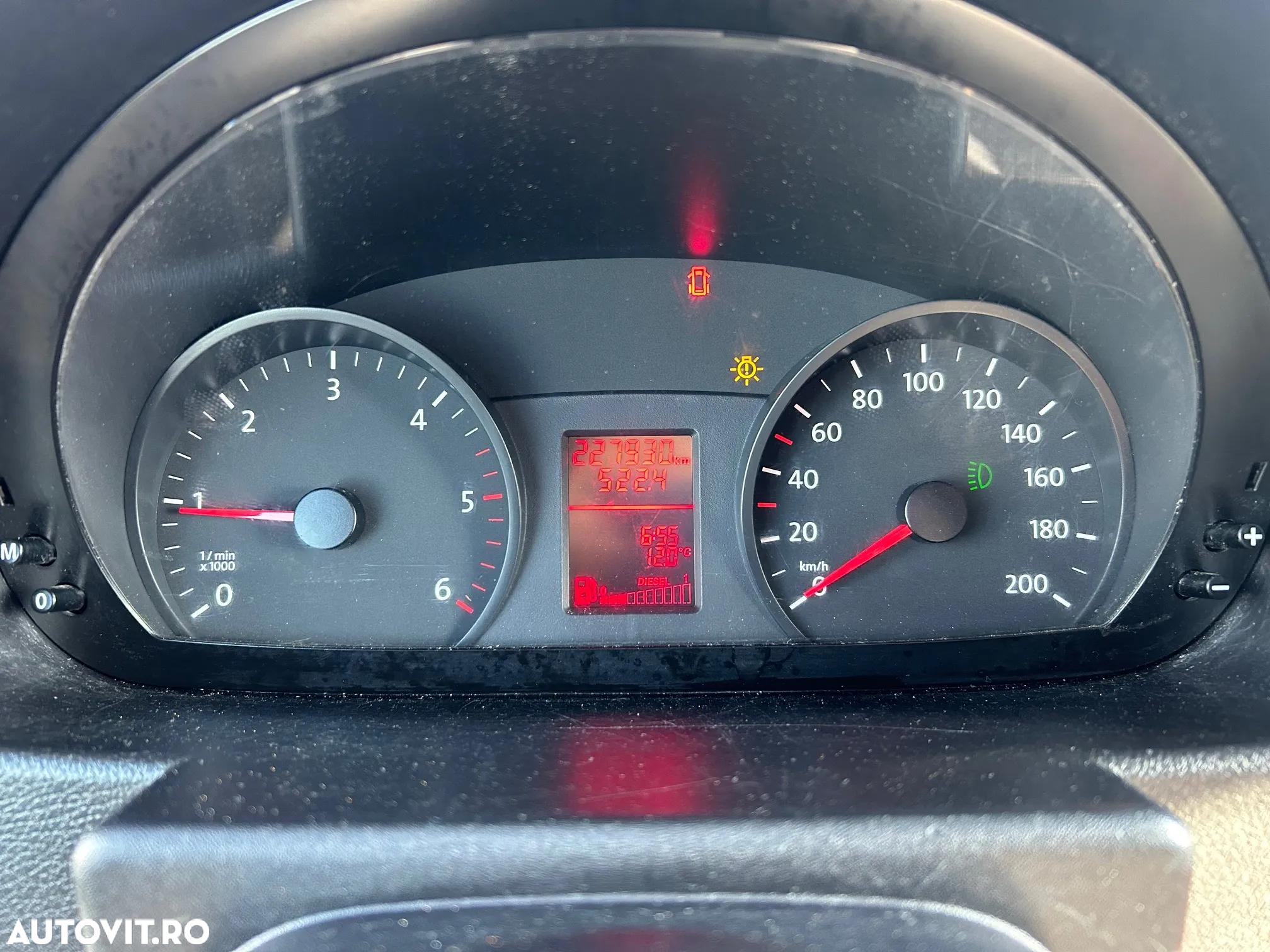 Volkswagen Crafter - 11
