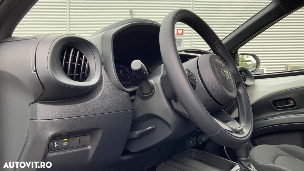 Toyota Aygo X 1.5l HEV 116CP Active - 7
