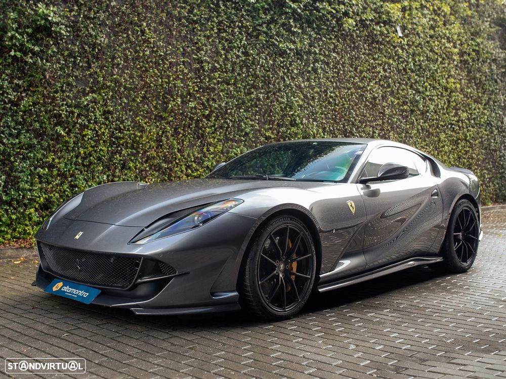 Ferrari 812 Superfast Standard - 4