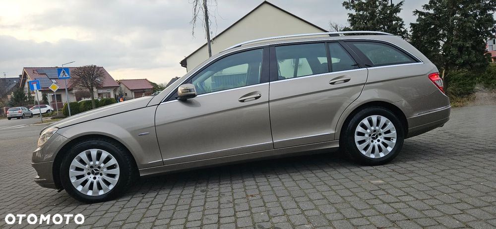 Mercedes-Benz Klasa C 180 T CGI Automatik BlueEFFICIENCY Avantgarde - 6