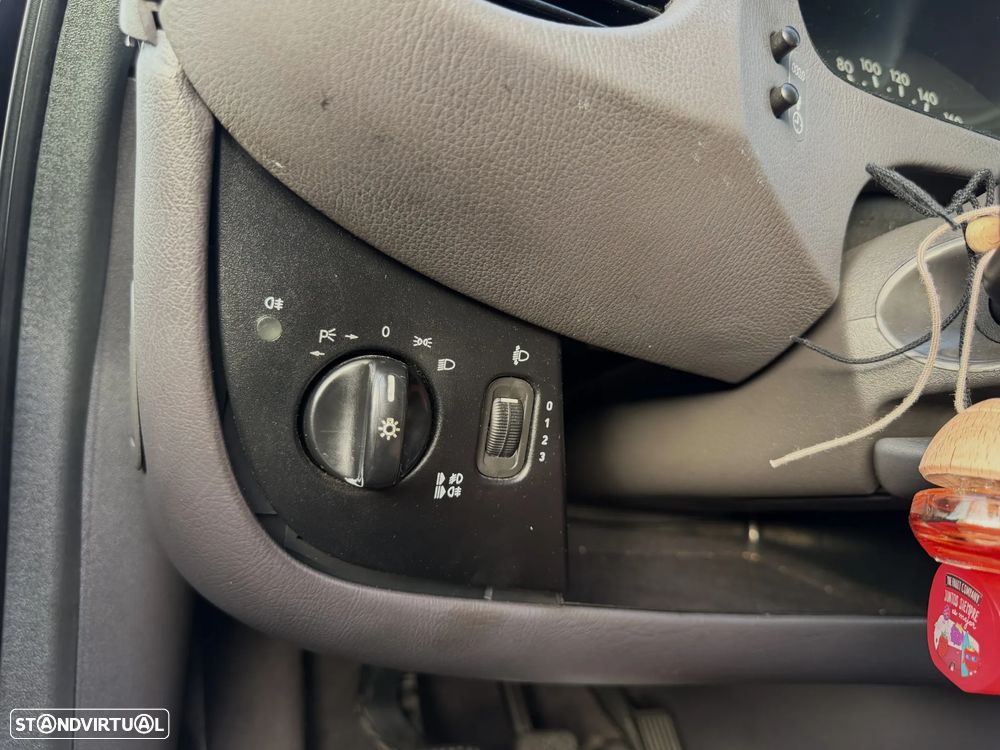 Mercedes-Benz A 170 CDi Elegance — fotografia 14
