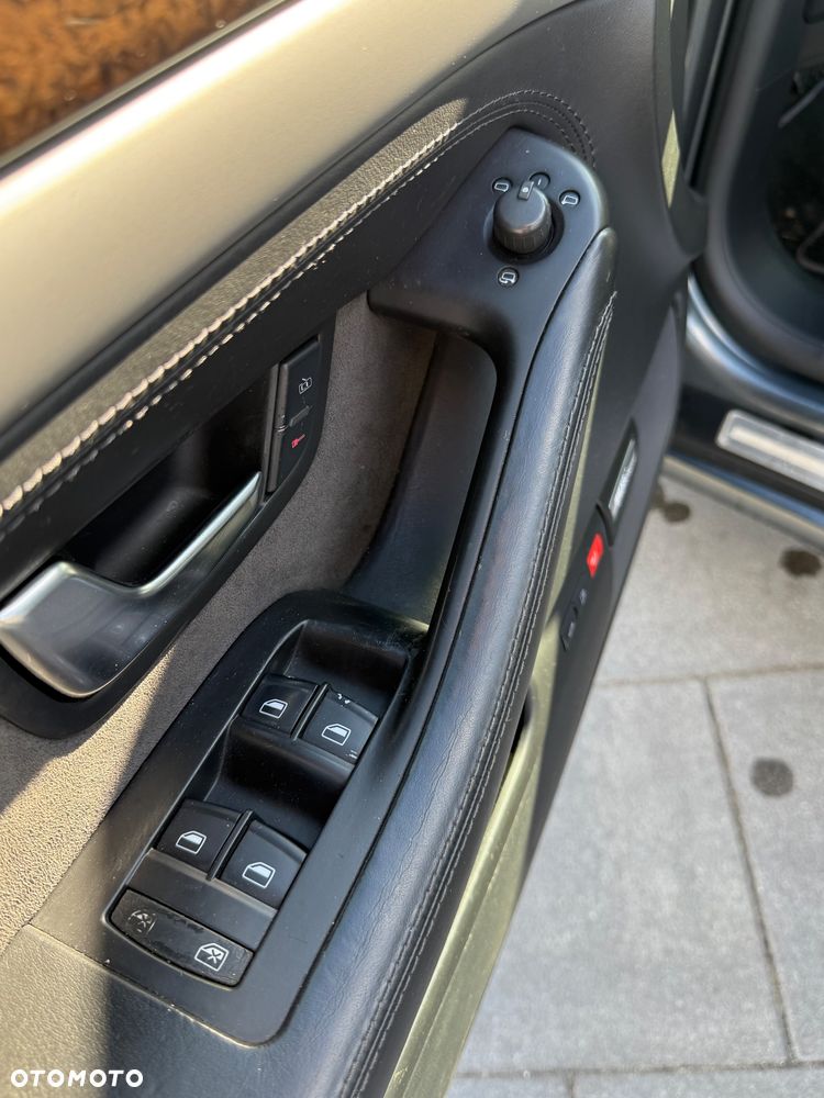 Audi A8 4.2 TDI Quattro - 28