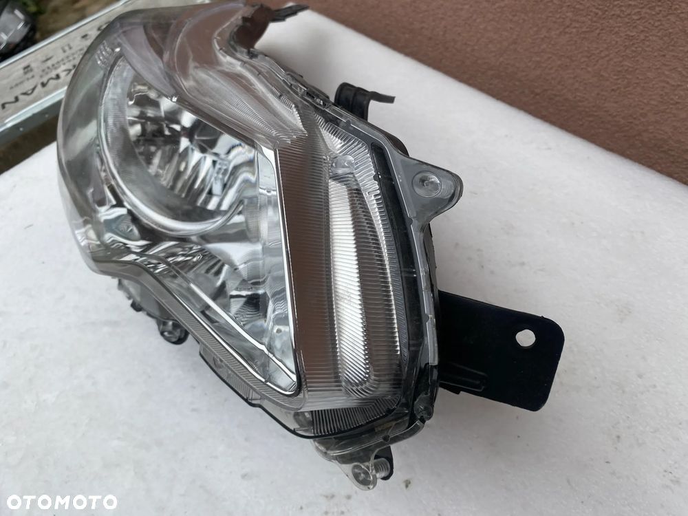 lampa subaru XV crosstrek prawa eu eu cała - 4