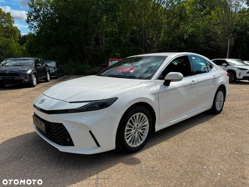 Toyota Camry 2.5 Hybrid Dynamic Force Comfort e-CVT - 1