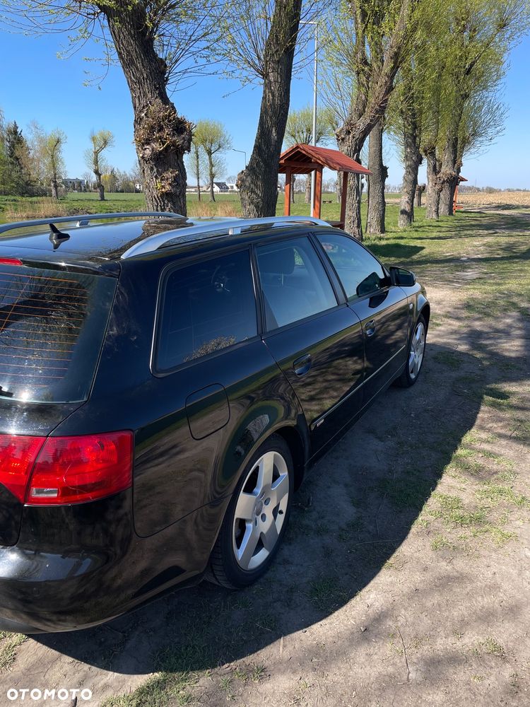 Audi A4 Avant - 4