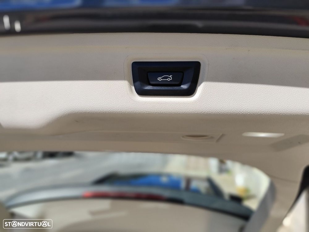 BMW 320 d Auto - 26