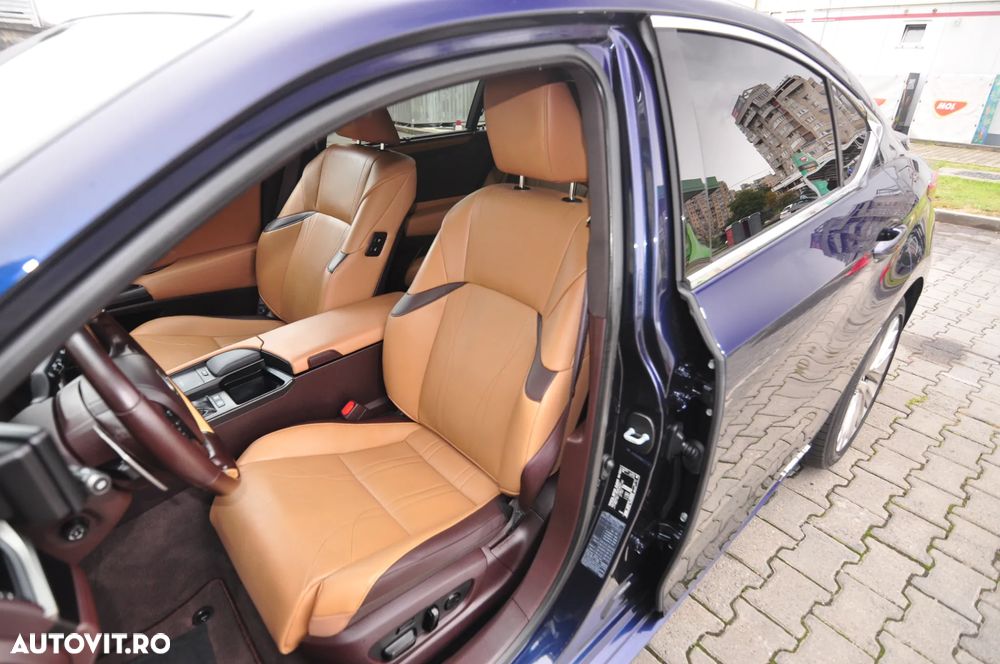 Lexus Seria ES 300h Luxury Line - 17