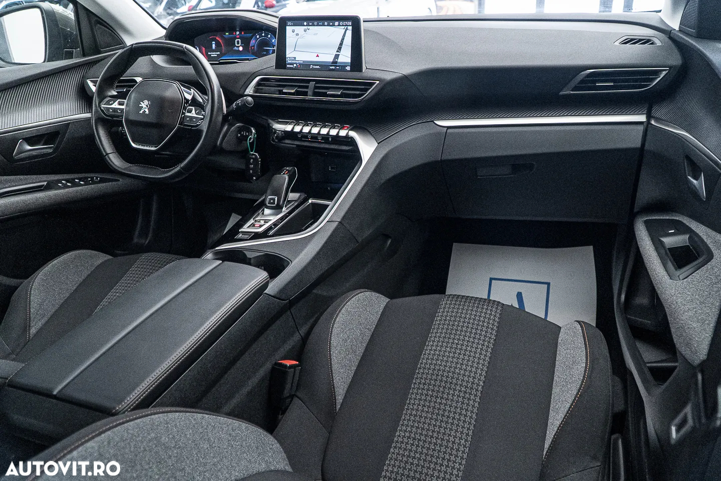 Peugeot 3008 1.2 PureTech Turbo S&S EAT8 Allure - 2