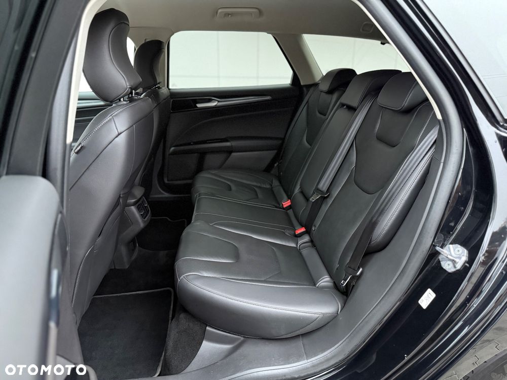 Ford Mondeo SW 2.0 Hybrid Titanium - 6