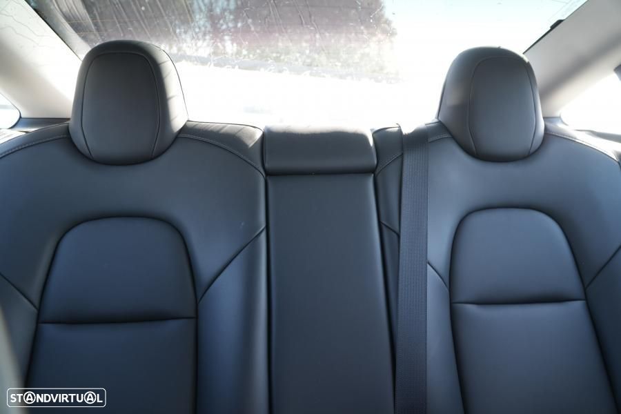 Tesla Model 3 Long Range Tração Traseira - 10