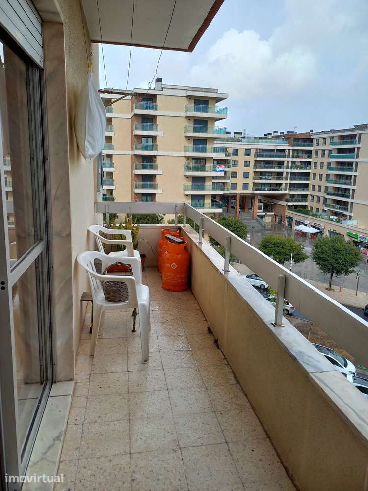 Quarto para estudante ensino superior casa partilhada com 2 estudantes - Grande imagem: 3/4