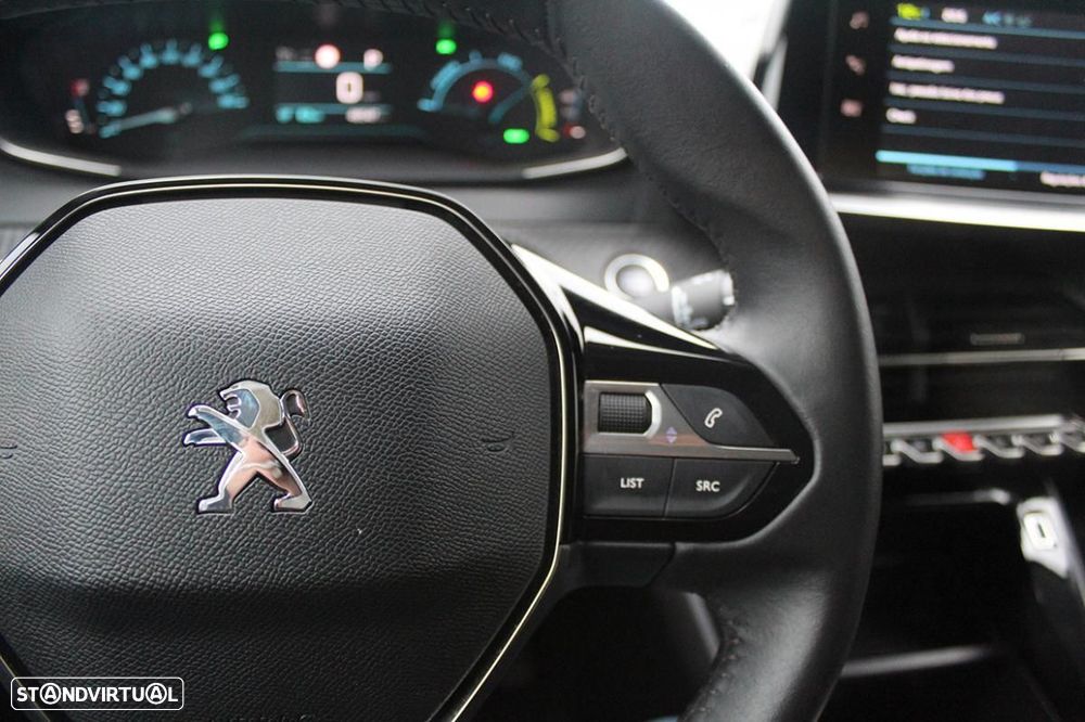 Peugeot e-208 Active Pack - 32
