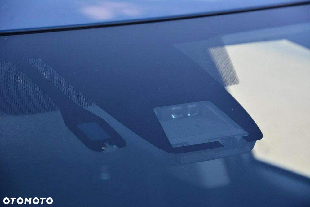 Toyota Auris Hybrid 135 Premium - 36