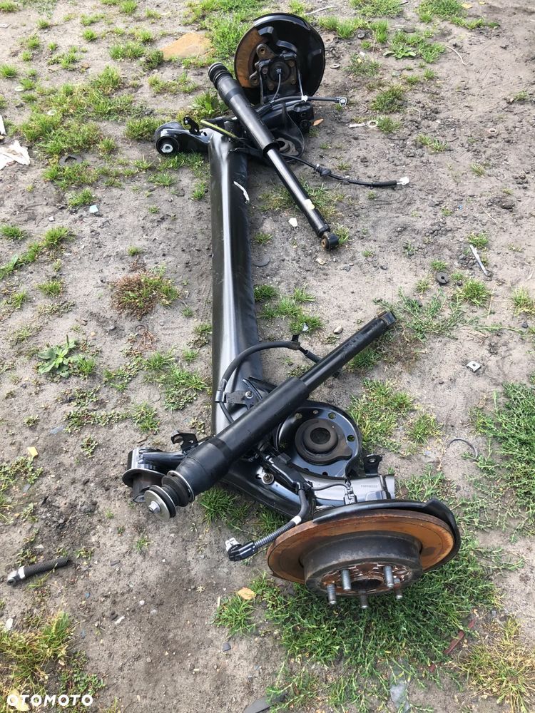 BELKA OŚ  TYŁ TOYOTA YARIS IV  20-25r  gwa!!! - 3