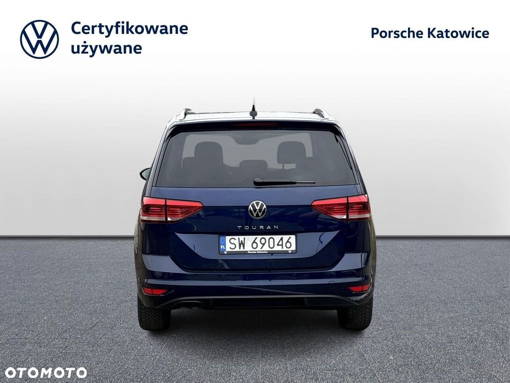 Volkswagen Touran - 4
