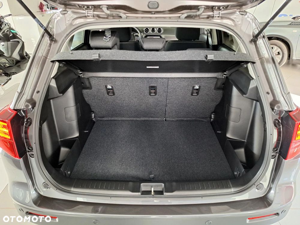 Suzuki Vitara 1.4 Boosterjet mHEV Premium Plus 4WD - 28