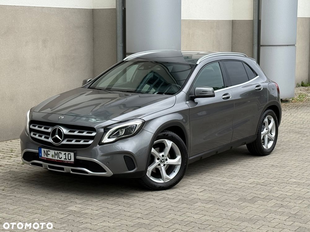 Mercedes-Benz GLA 180 7G-DCT Peak Edition - 1