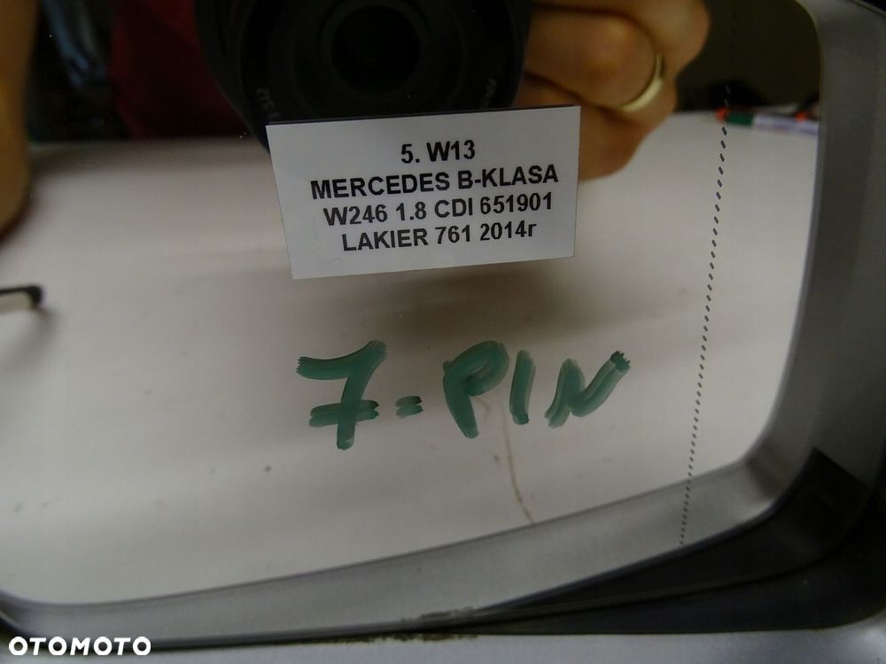 LUSTERKO PRAWE PRAWY PRZÓD PRZEDNIE MERCEDES W246 B-KLASA 14R 761 7 PIN - 8