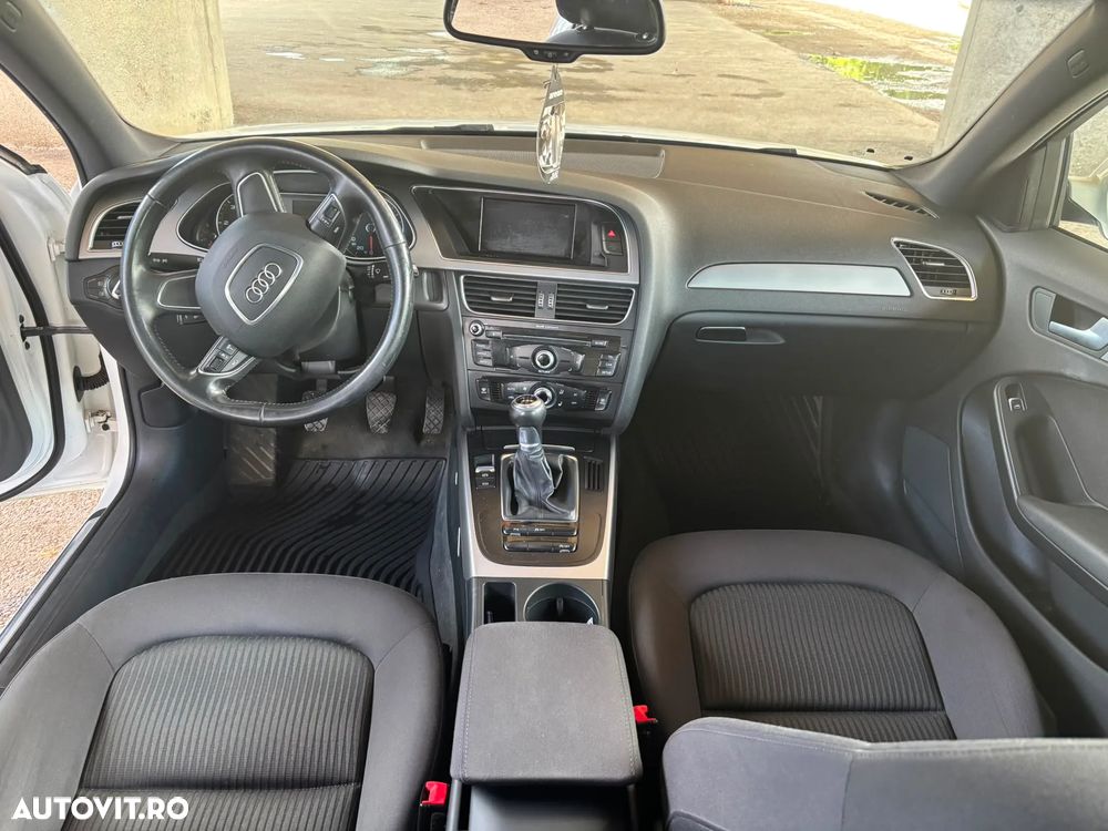 Audi A4 Limuzina 2.0 TDI B8 - 5