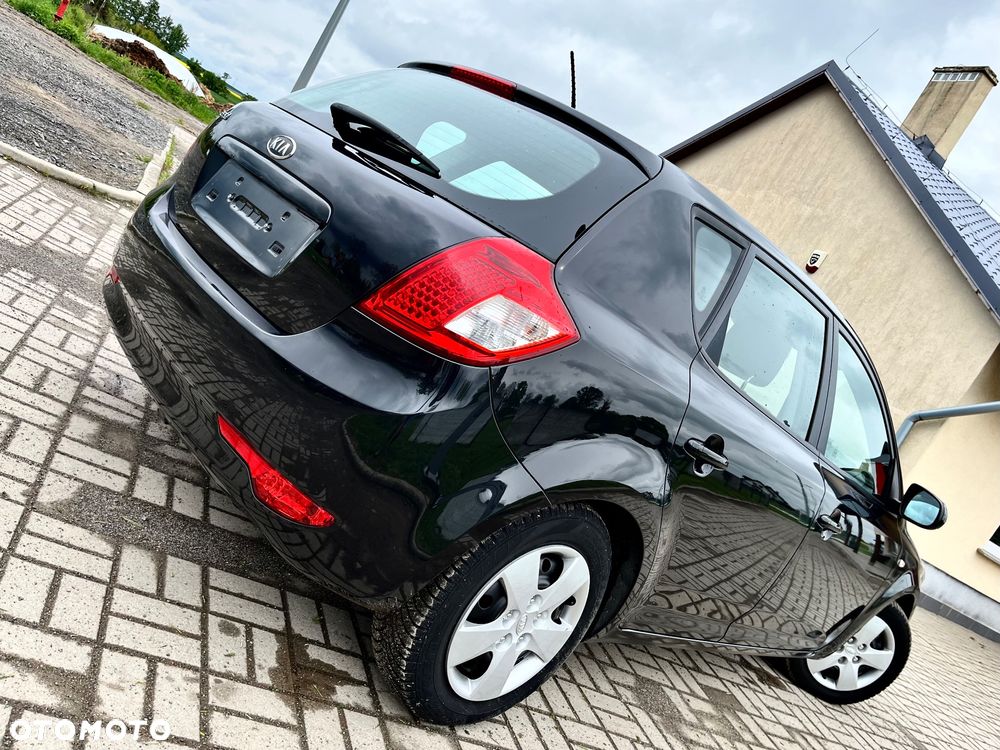 Kia Ceed 1.4 CVVT Attract - 8